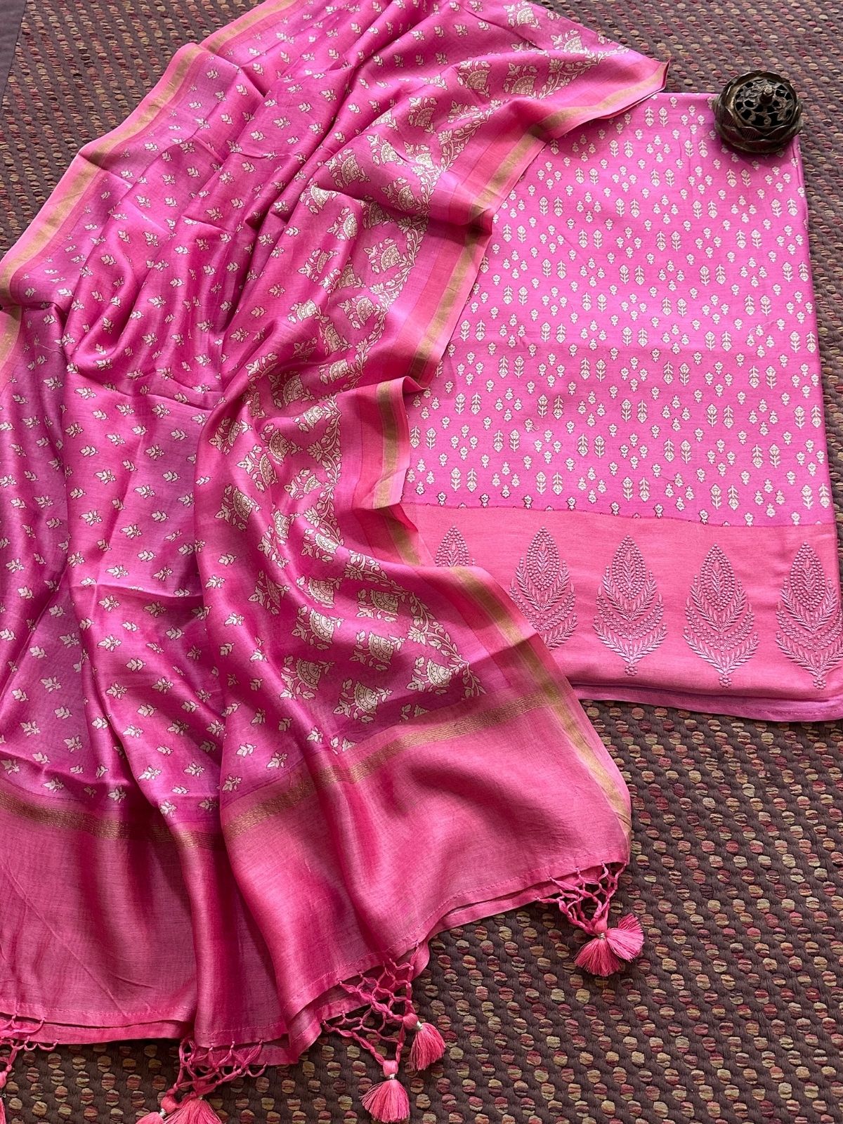 Premium Maheshwari Silk Unstitched Set